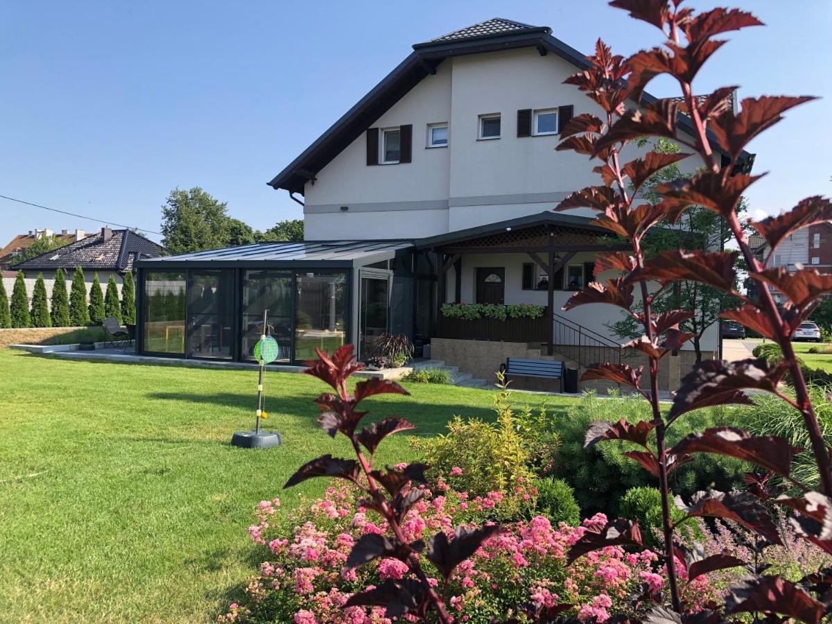 Willa Magnolia - Apartamenty I Pokoje - Rowery, Pokoj Zabaw, Kawa Z Ekspresu Jantar Exterior foto